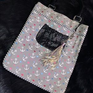 Large loungefly tote